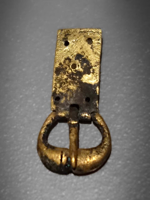 Boucle de ceinture (Alliage cuivreux, 13e-14e siècle)
