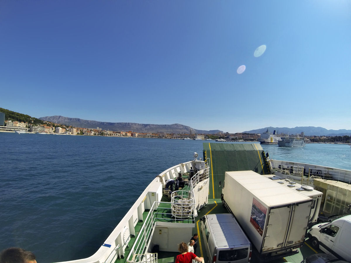 O wyspie Hvar w Chorwacji: Prom na Hvar ze Splitu, Split - Stari Grad ...