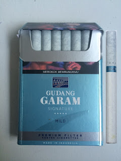 Gudang Garam Signature Mild - 16's - 10 Packs - 160 Cigarettes - The ...