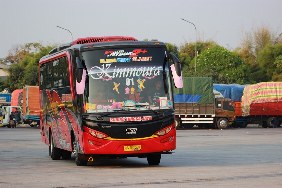 Foto Bus STJ Keren PO. Sudiro Tungga Jaya (SHD, Jetbus 3+, dll