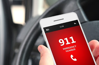 phone dialing 911