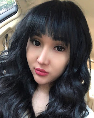 Lucinta Luna artis seksi dan manias