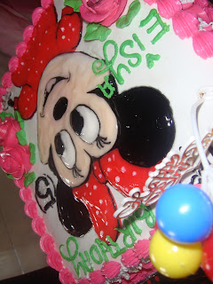 minnie mouse cake