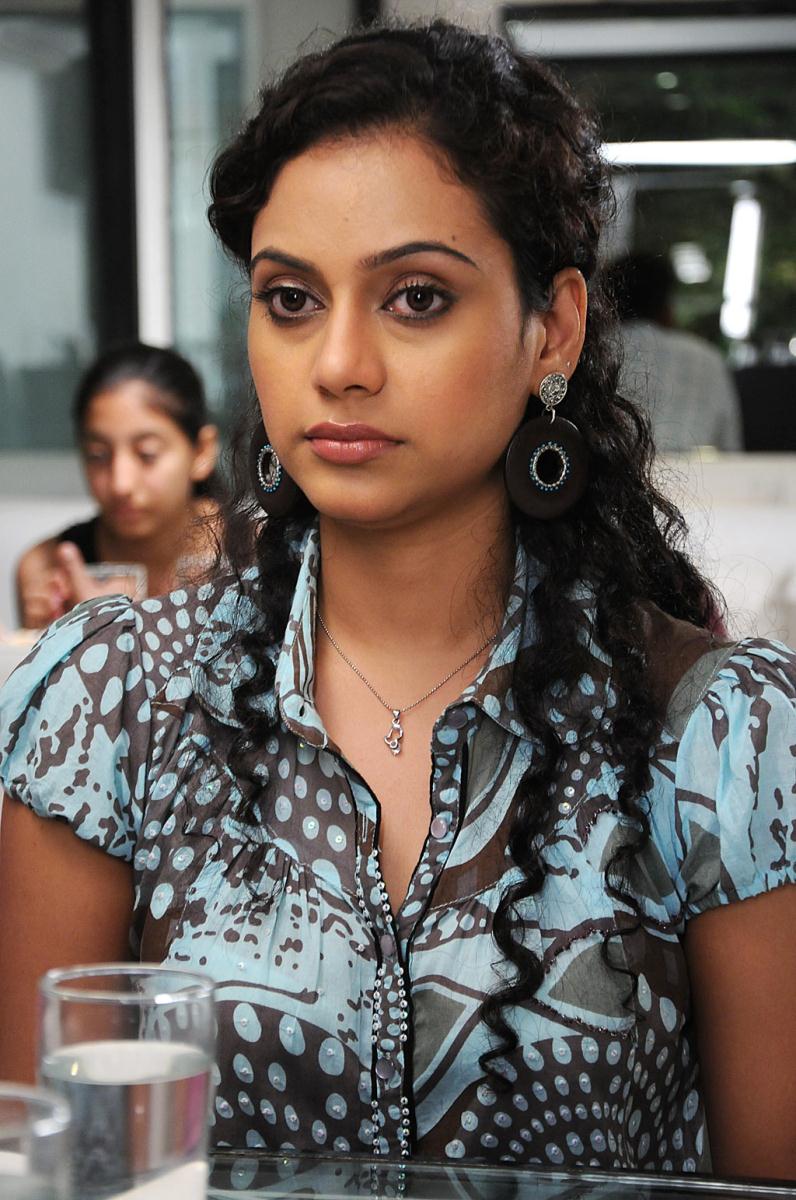 Rupa Manjari Latest Cute And Gorgeous Photos In Naan Tamil Movie Stills