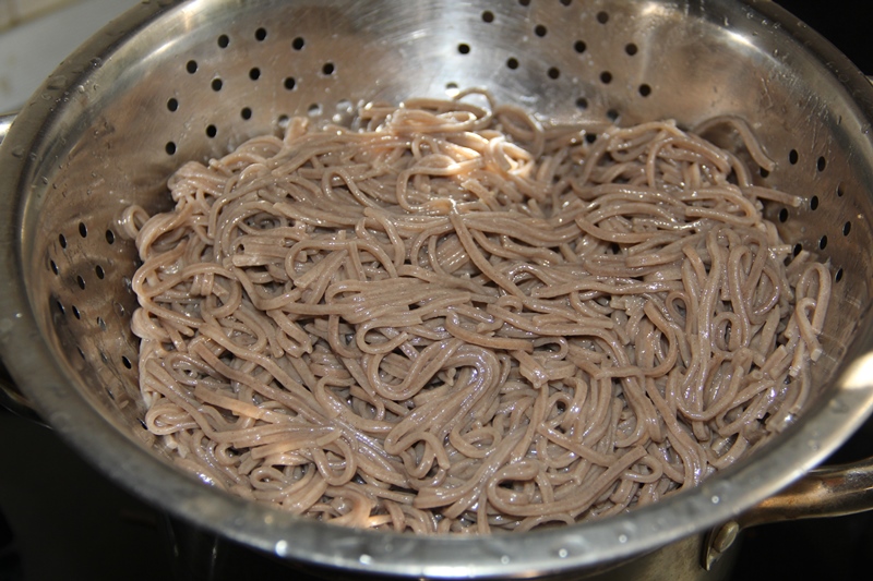 Кулинарное путешествие: Лапша СОБА с курицей и овощами, или ВОК в ...