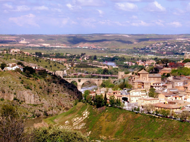 Vega del río Tajo a su paso por Toledo.