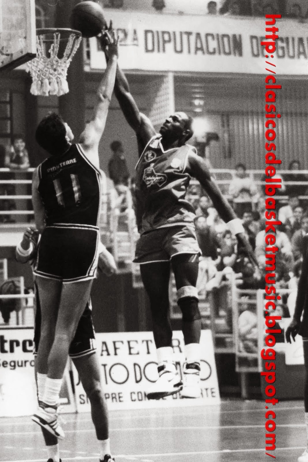 CLASICOS DEL BASKET AND MUSIC WILLIE GLAS Y QUIQUE ANDREU