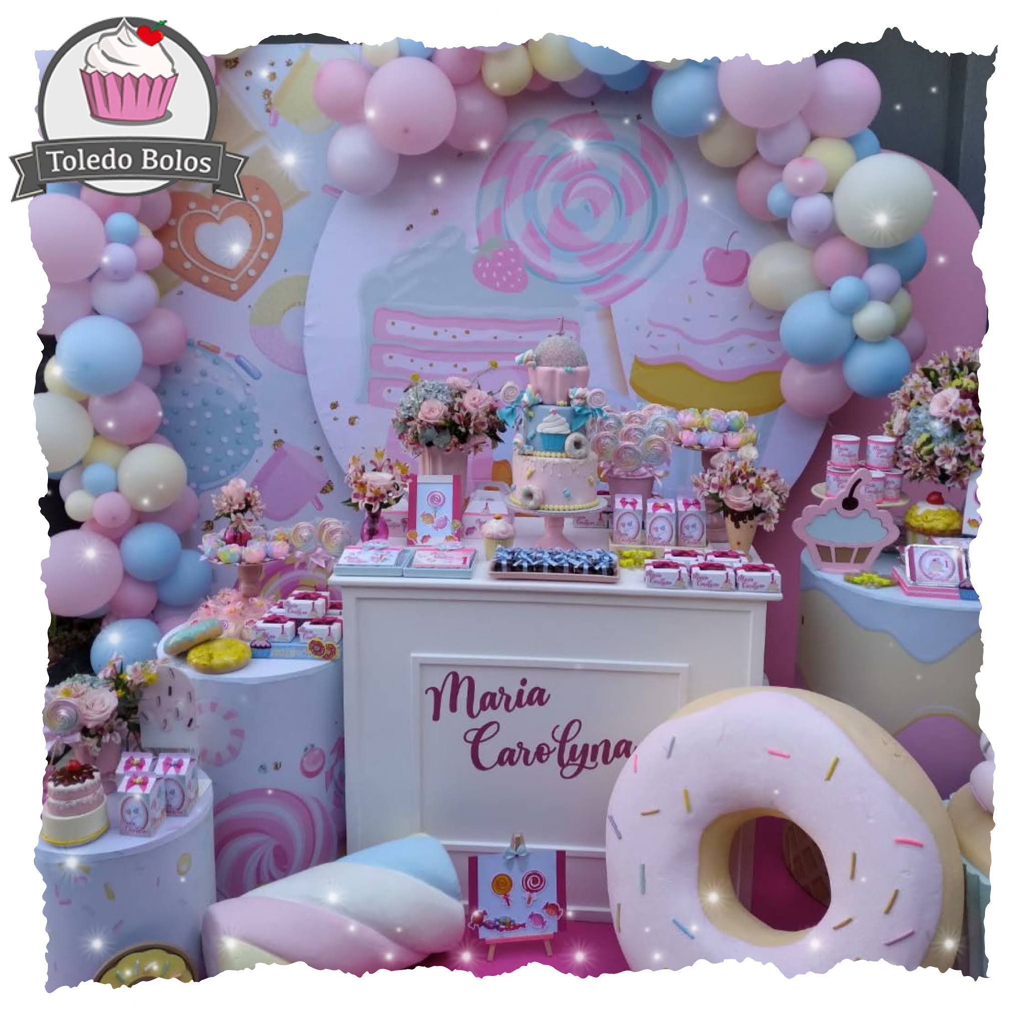 Toledo Bolos - Bolos decorados, Cupcakes e Doces personalizados para sua  festa no Rio de Janeiro: Bolo carros da Disney