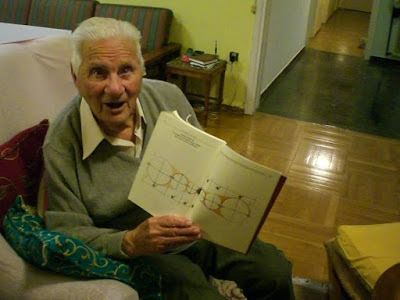 "Πέθανε ο Ιπποκράτης Δάκογλου - Συνέντευξη με τον άνθρωπο που «έσπασε» τον κώδικα του Πυθαγόρα"  