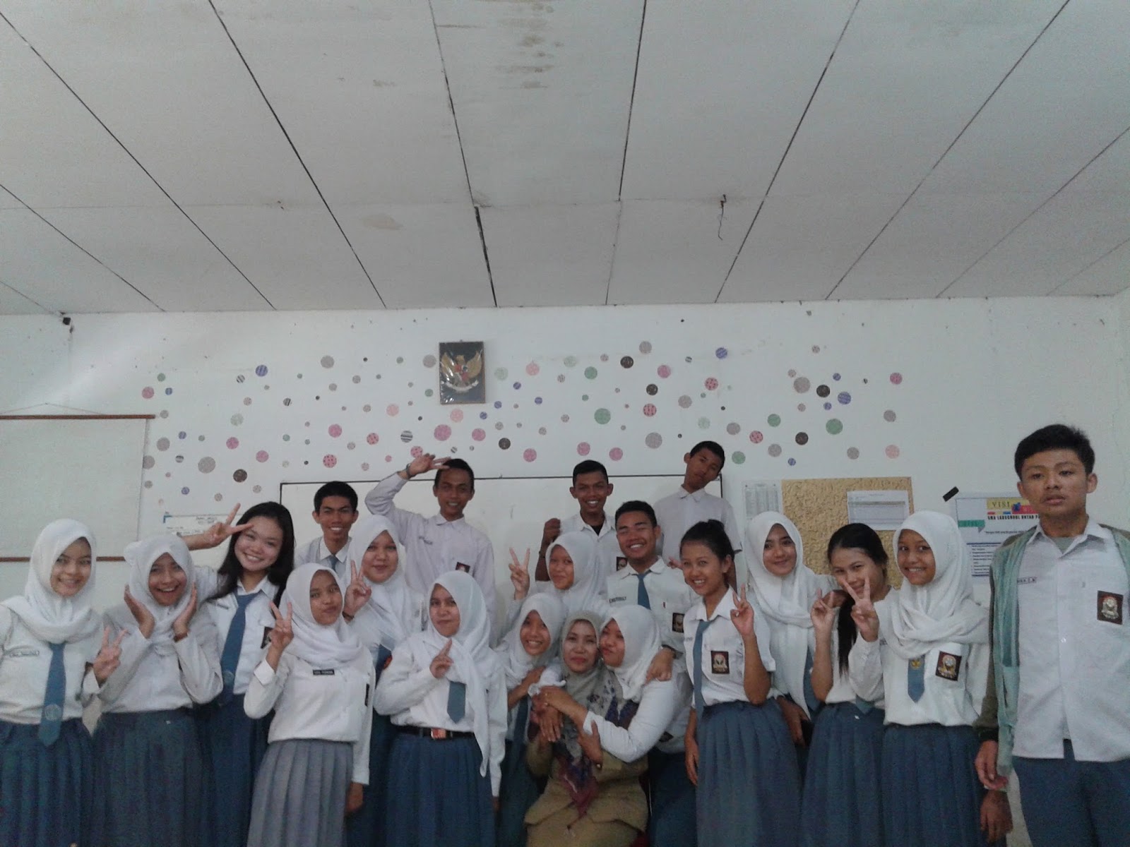 Français à SMA Labschool Untad Palu