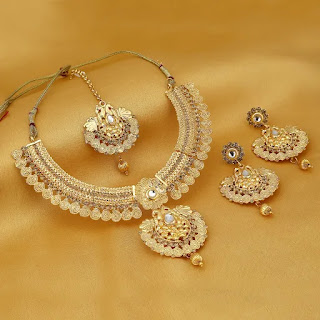 Bridal Fashion Gold Pearl Jewellery Necklace Set.
