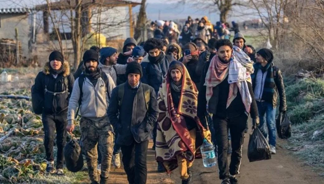 Πρόεδρος του Προμαχώνα Σερρών: «Κάποιοι αλλοδαποί που έρχονται στη χώρα μας “χάνονται” » (βίντεο) Πρόεδρος του Προμαχώνα Σερρών: «Κάποιοι αλλοδαποί που έρχονται στη χώρα μας “χάνονται” » (βίντεο)
