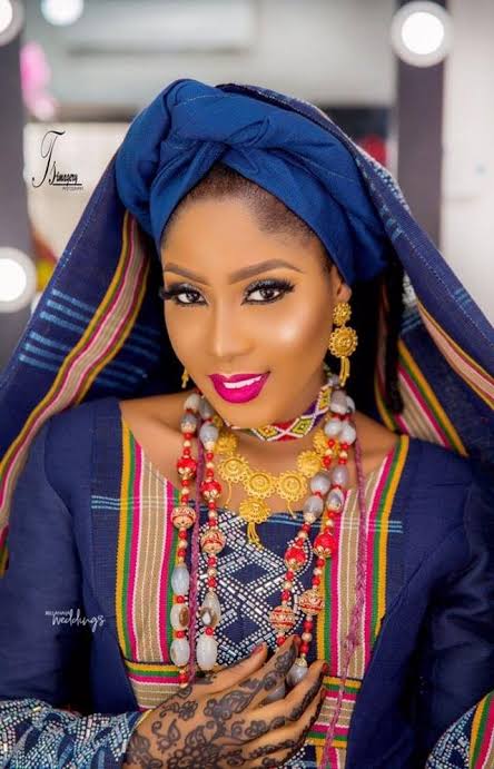 MRS GUDAJI CHAPTER 2 MRS GUDAJI CHAPTER 2