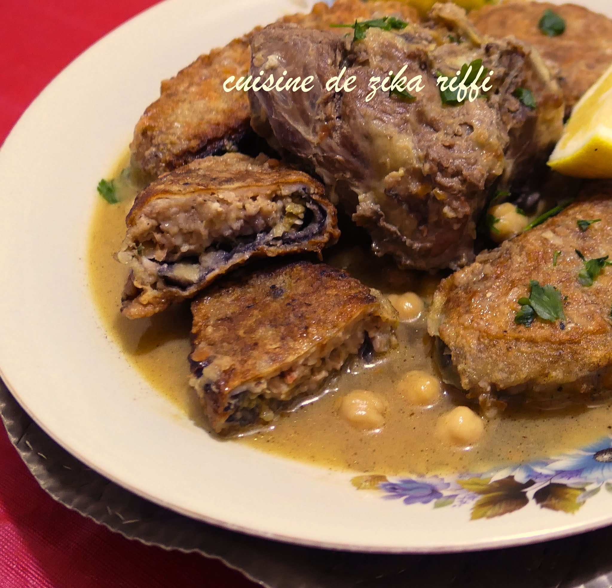 TAJINE D'AGNEAU AUX AUBERGINES FARCIES ET PANNÉES A LA SEMOULE EN SAUCE