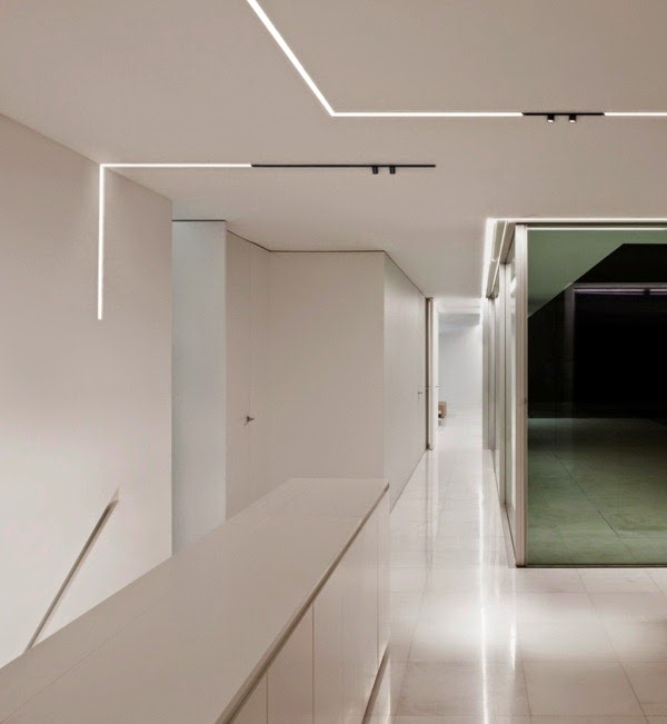 Cool recessed for a special effect in the interior design
