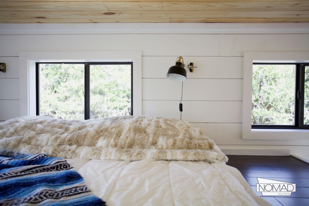 Texas Hill Country Getaway House [ TINY HOUSE TOWN ]
