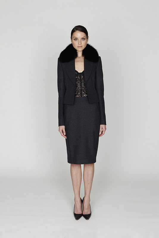 Fashion Runway : Monique Lhuillier Pre-Fall 2012