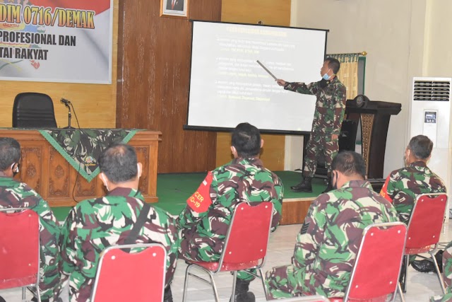 Tertibkan Administrasi, Kasdim 0716/Demak Sosialisasikan Administrasi Umum (MINU) TNI Kepada Jajaran