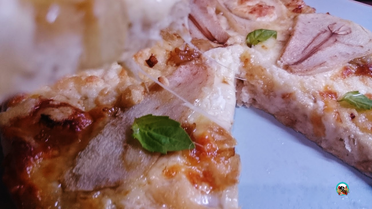 Pizza rúlo de cabra y pera ¡Huele Bien!