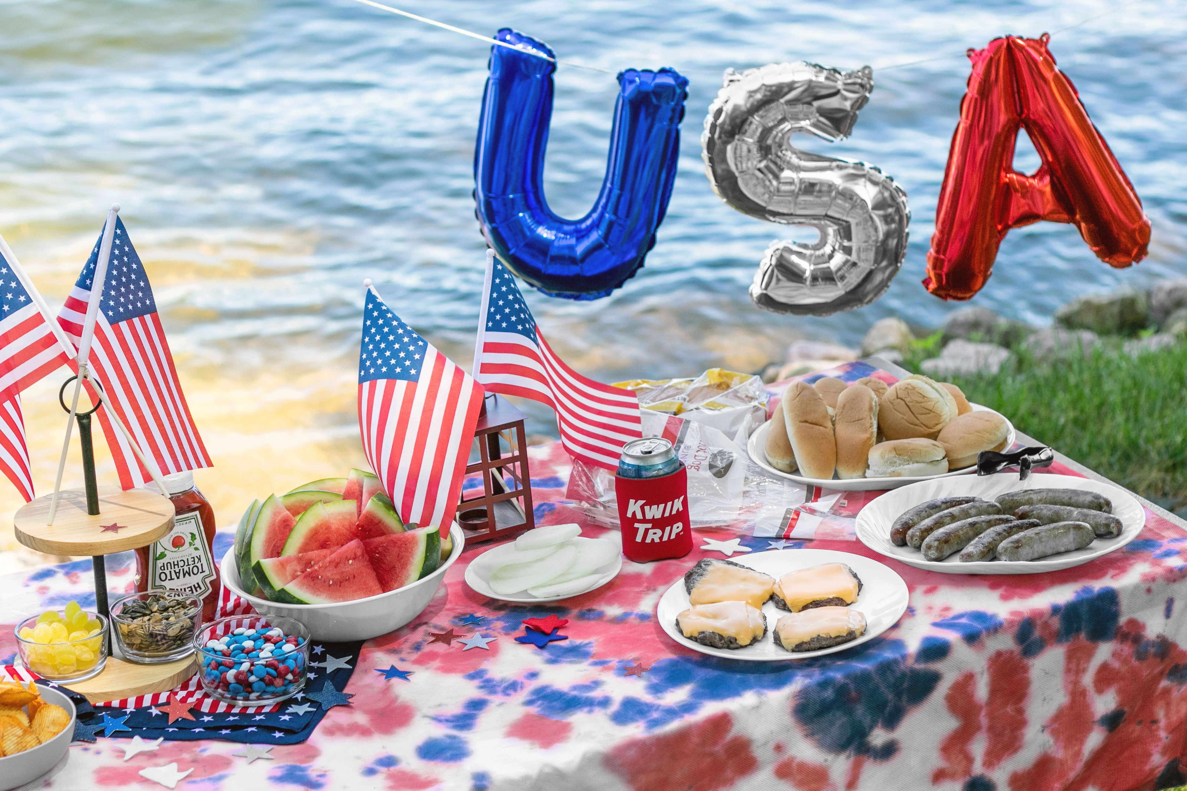 How to host a summer cookout, summer cookout guide, simple summer cookouts, covid-19 cookouts, covid-19 summer fun, american cookout, fourth of july, 4th of july, backyard summer parties, lifestyle blog, wisconsin blogger, kwik trip wisconsin The Ultimate Guide to Simple Summer Cookouts with Kwik Trip