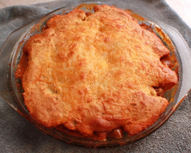 Buffalo Chicken Casserole Pie