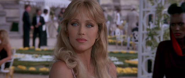 A View to a Kill 1985 Dual Audio Hindi 720p BluRay A View to a Kill 1985 Dual Audio Hindi 720p BluRay