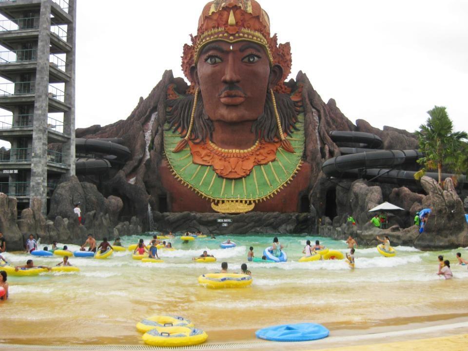 Daftar Tempat Wisata Solo yang Sangat Populer - "MEI WULANDARI" - Miss