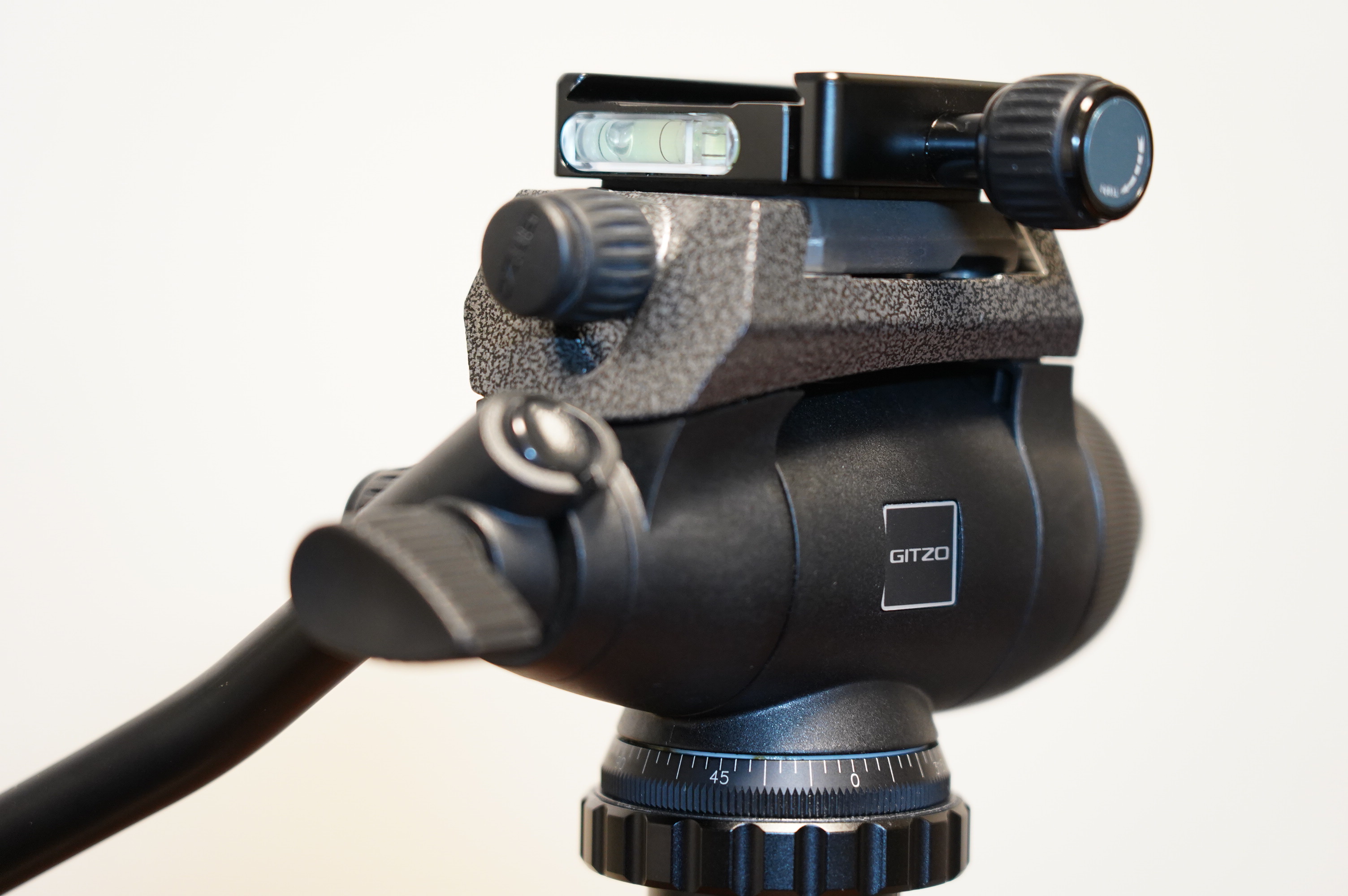 フルードビデオ雲台 GITZO G2180 | vrealitybolivia.com