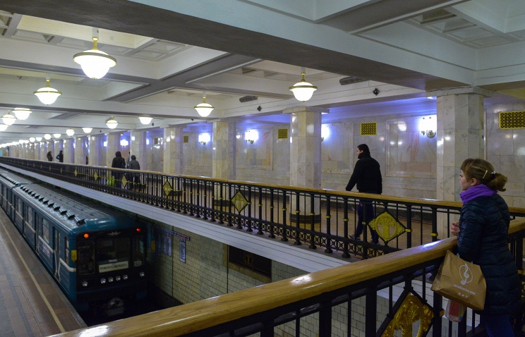 Комсомольская станция метро сокольническая линия