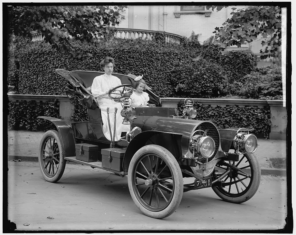 Vintage Photos of Women Driving Automobiles, ca. 19051915 Vintage