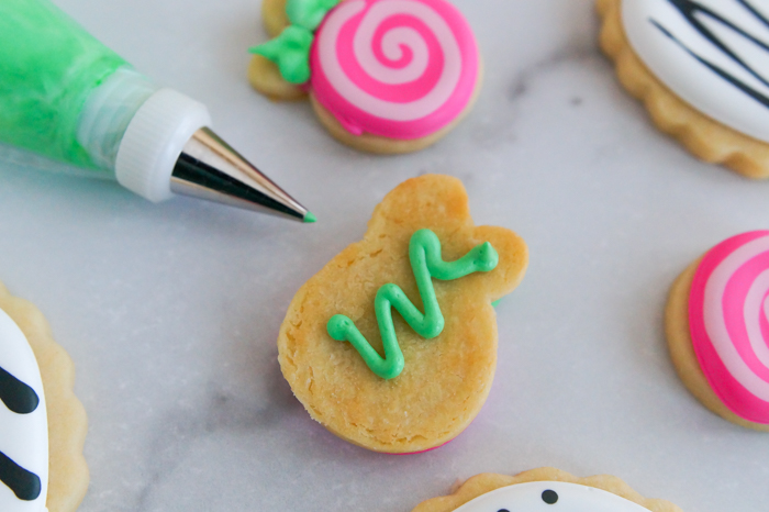 how to make double-decker whimsical rose cookies