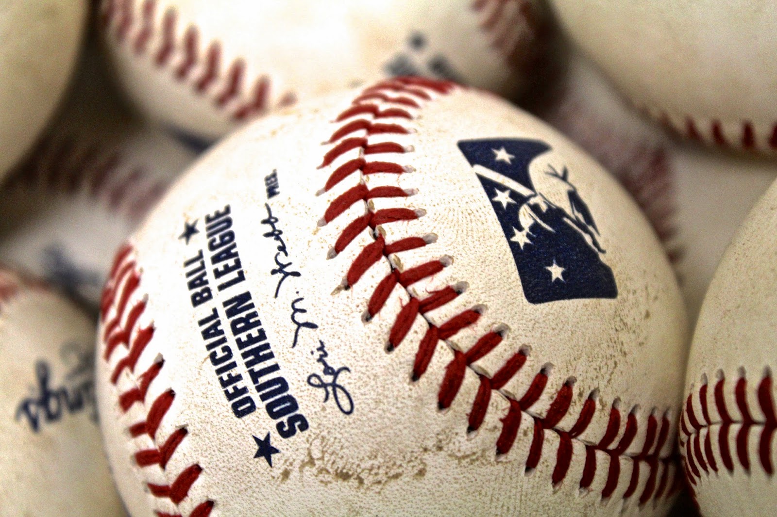 HHS Digital Photo Blog: Hub R- America's Pastime