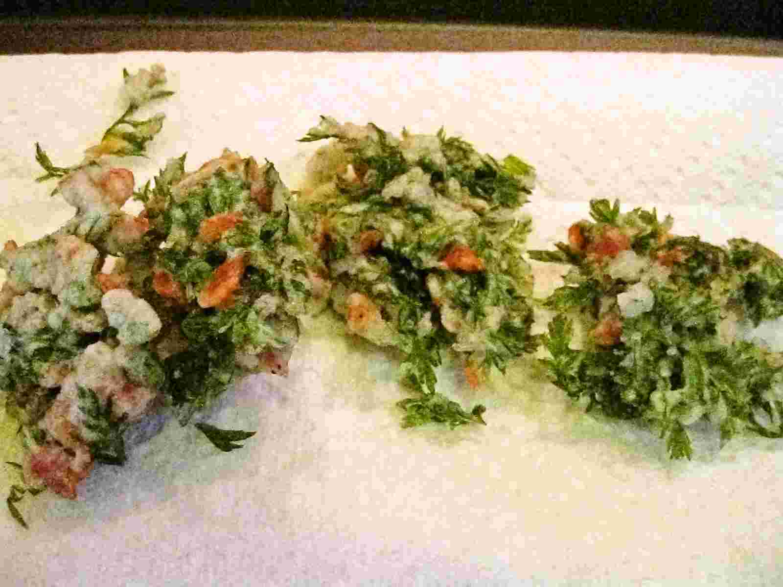 Recipes for Tom Ninjin no happa no tempura / carrot leaf tempura