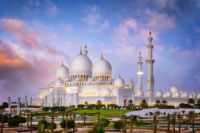 7 most beautiful mosques in Asia - you must visit them