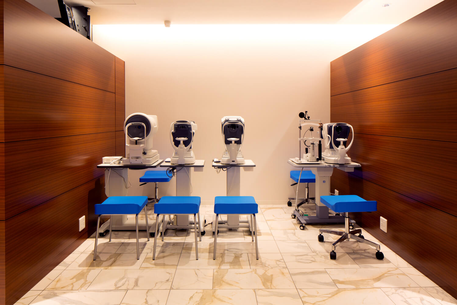 Imagine These Ophthalmologist Clinic Interior Design Japan KTX