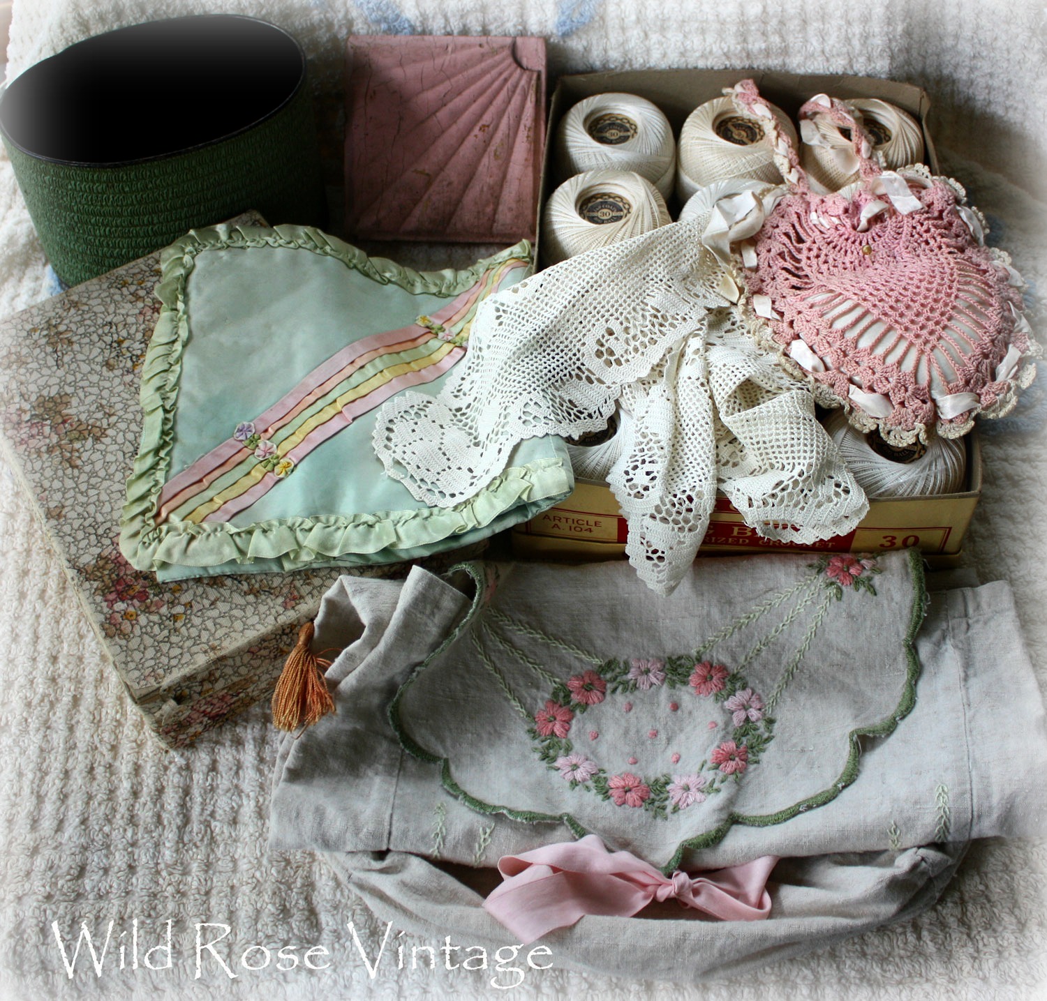Wild Rose Vintage: Vintage Finds in Cream, Pink and Green...and a ...