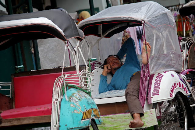 Inilah Penjelasannya Ternyata Tidur Bisa Membuat Kaya dan Jatuh Miskin Inilah Penjelasannya Ternyata Tidur Bisa Membuat Kaya dan Jatuh Miskin