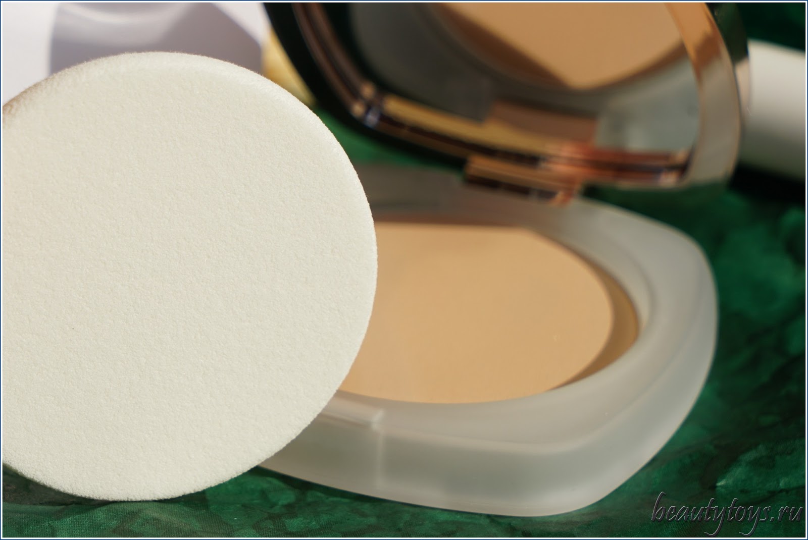 пудра 12. пудра компактная для лица `essence` mattifying compact powder тон 04. пудра 12. Ruby rose компактная пудра №2. компактная.