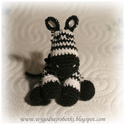 How to make a little crochet zebra