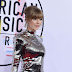 Taylor Swift Makes History at 2018 American Music Awards After Teasing the "Next Chapter"