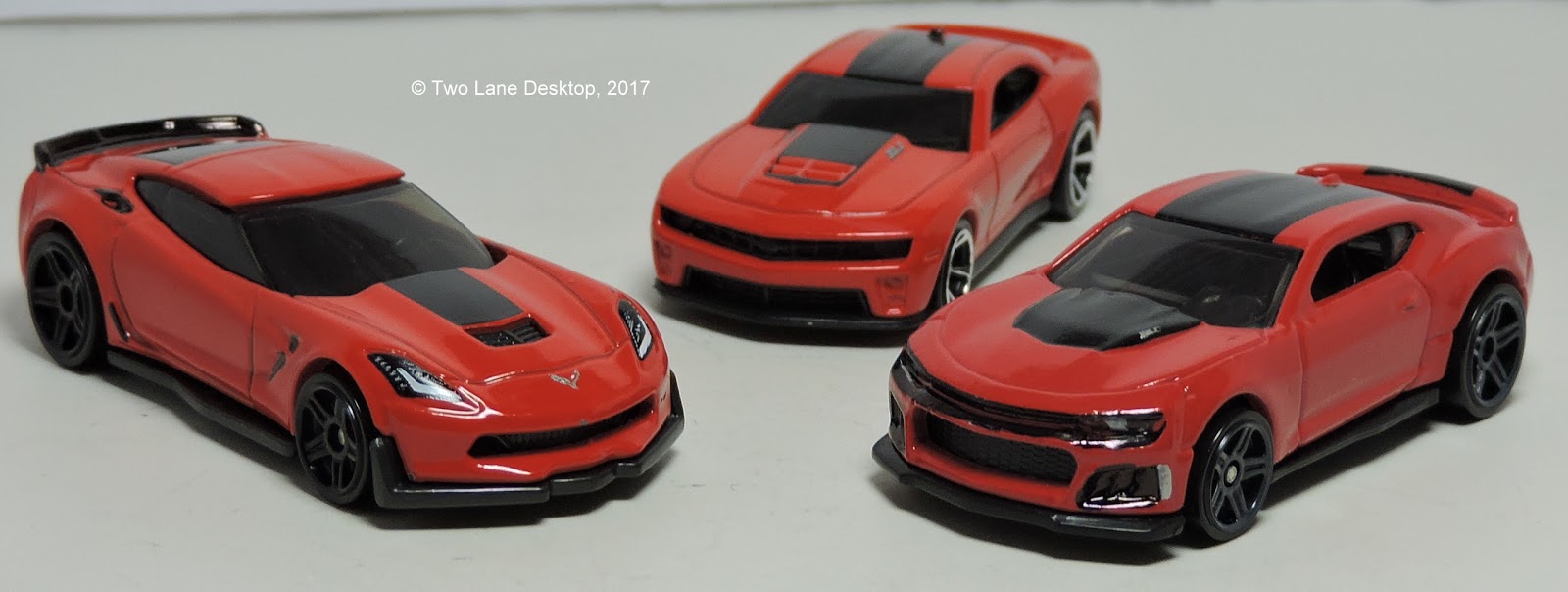 Two Lane Desktop Hot Wheels 2017 Chevrolet Camaro ZL1