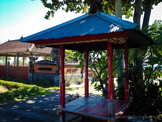 Simple Gazebo Around The Temple Area Near The Beach In Warm Sunshine On A Sunny Day Seririt North Bali Indonesia