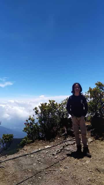 view Puncak Gunung Gede