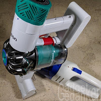 Dyson V6 Mattress gewinnt gegen herkömmlichen Akkusauger Dyson V6 Mattress gewinnt gegen herkömmlichen Akkusauger