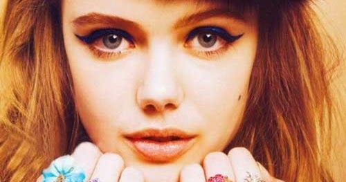 Como hacer un delineado ojos de gato en 3 sencillos pasos