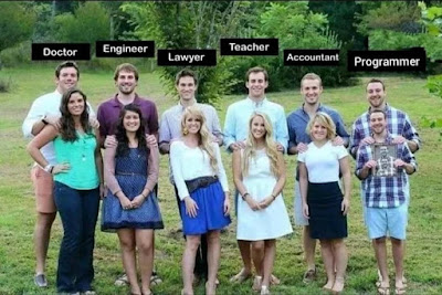 Lustiger Außenseiter auf Gruppenbild Lustiger Außenseiter auf Gruppenbild