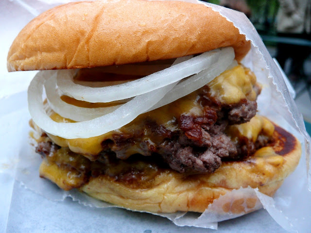 Hamburger+%289%29.JPG