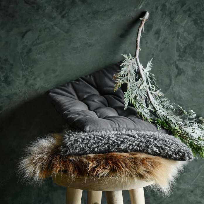 H&M Home Brings The Cozy This Christmas- design addict mom