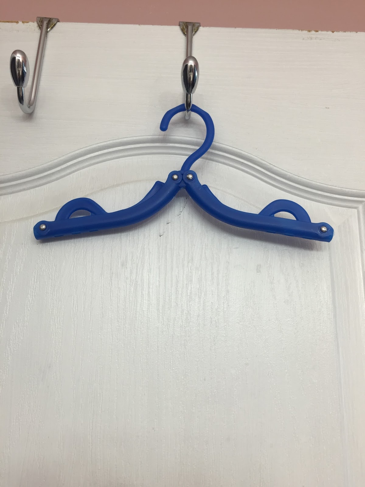 Dreaminations Travel Hangers