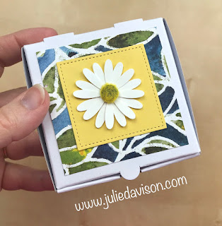 3 Projects with Quick & Easy Daisy Embellishments ~ Stampin' Up! Perennial Essence Floral Centers ~ www.juliedavison.com